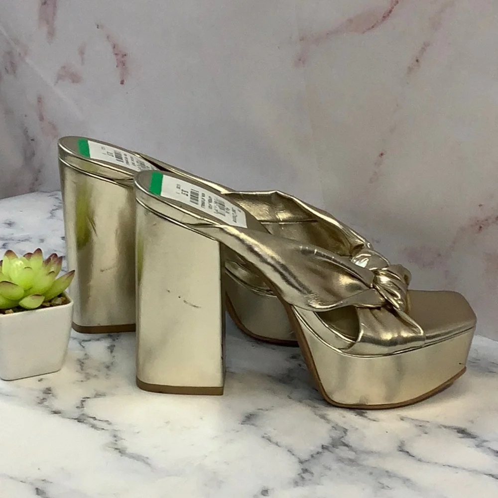 NWT Open Edit Elegant Gold Women's Platform Heels Size 5